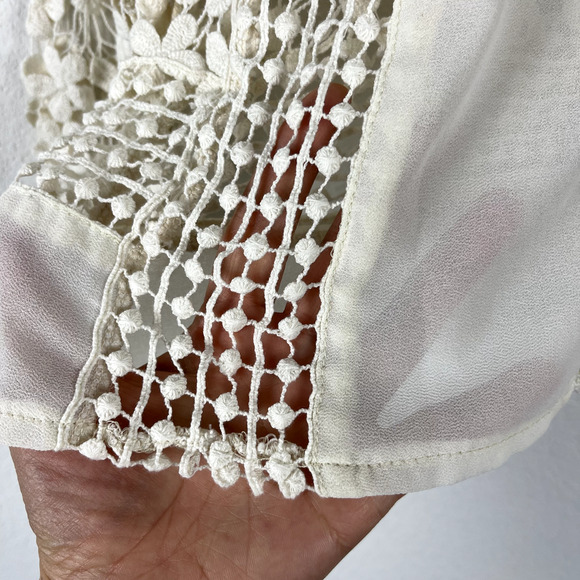 L'atiste Clover Club Crochet Lace Top Womens Small Cream Blouse Long Sleeve Boho - Picture 13 of 13